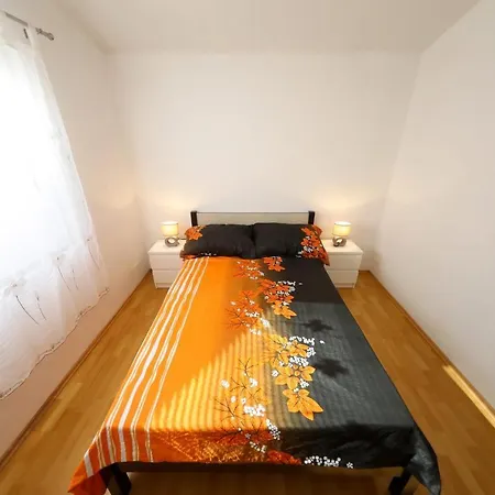 Apartmani Helena Vir Lejlighed *