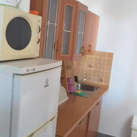 Apartmani Helena Vir *