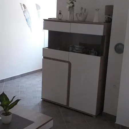 Appartement Apartmani Helena Vir
